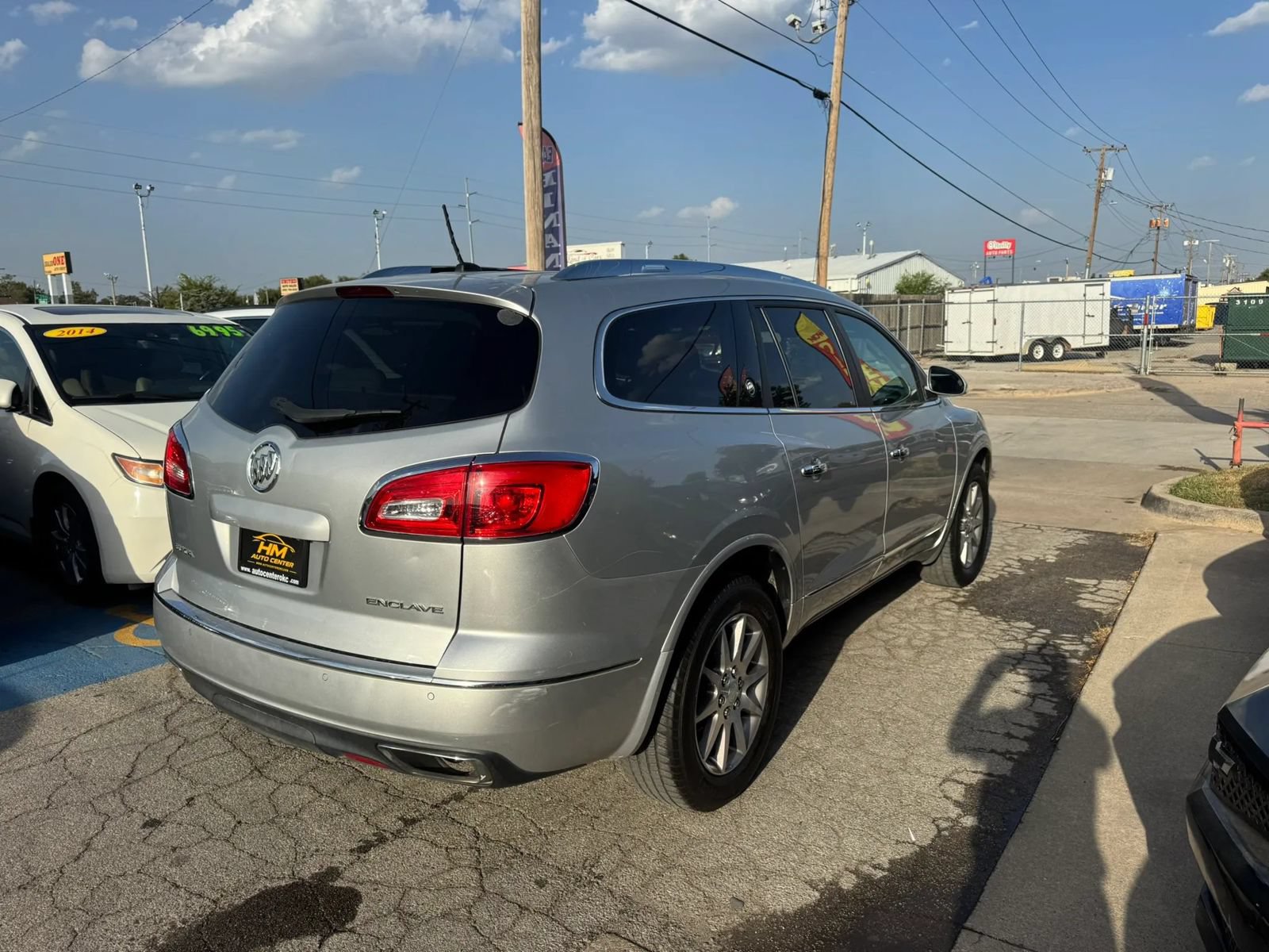 Used 2015 Buick Enclave Leather w/ Trailering Package FWD image 4