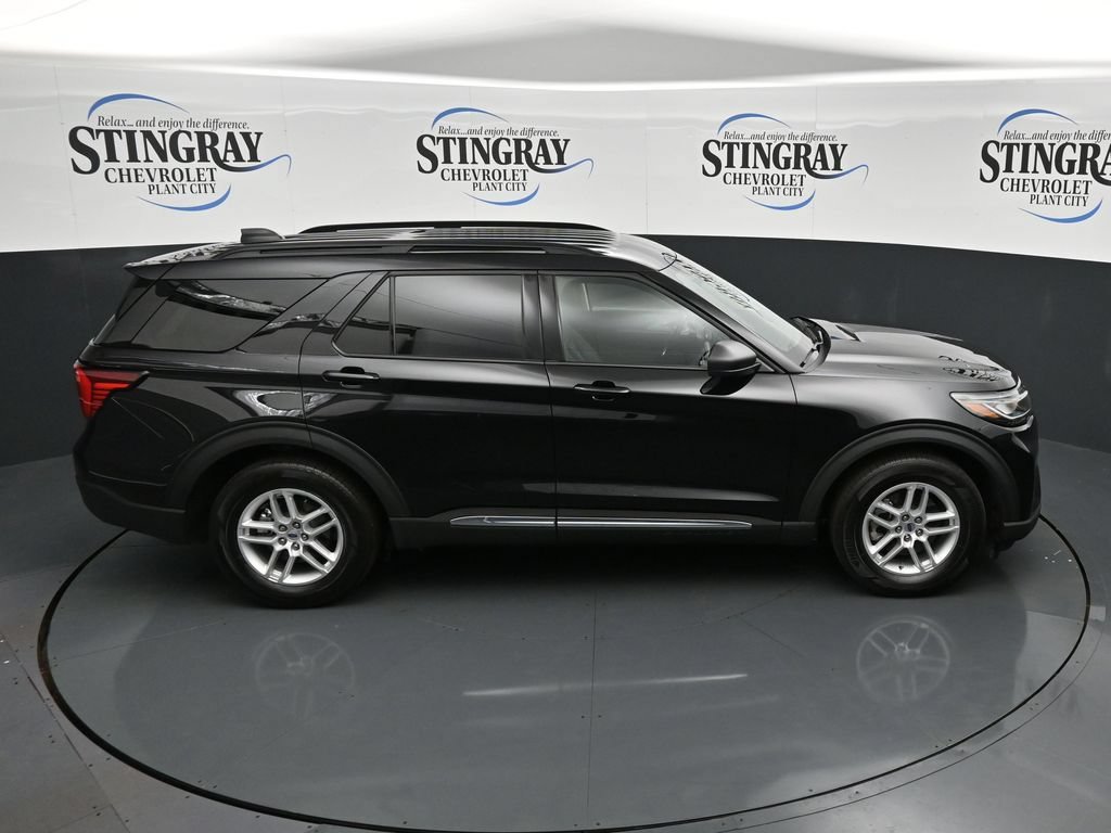Used 2025 Ford Explorer Active RWD image 34