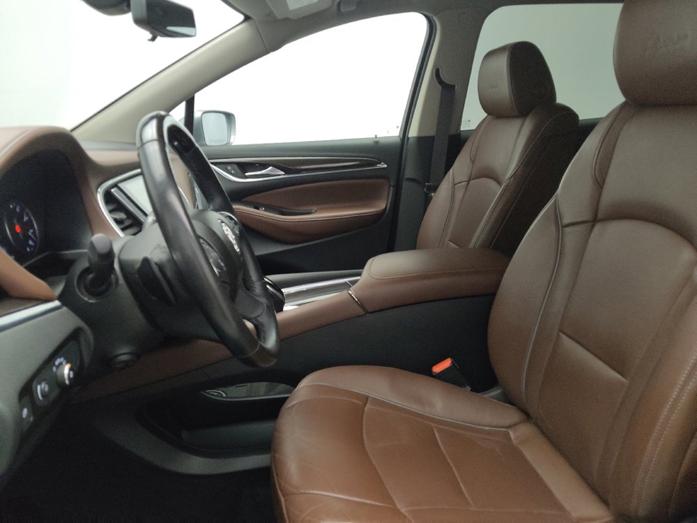 Used 2018 Buick Enclave Avenir w/ Avenir Technology Package image 17