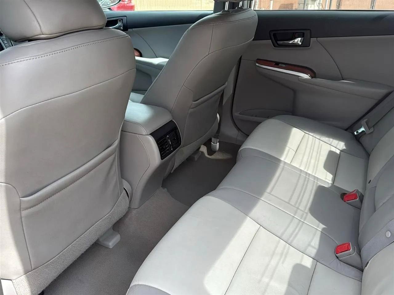 Used 2012 Toyota Camry XLE FWD image 42