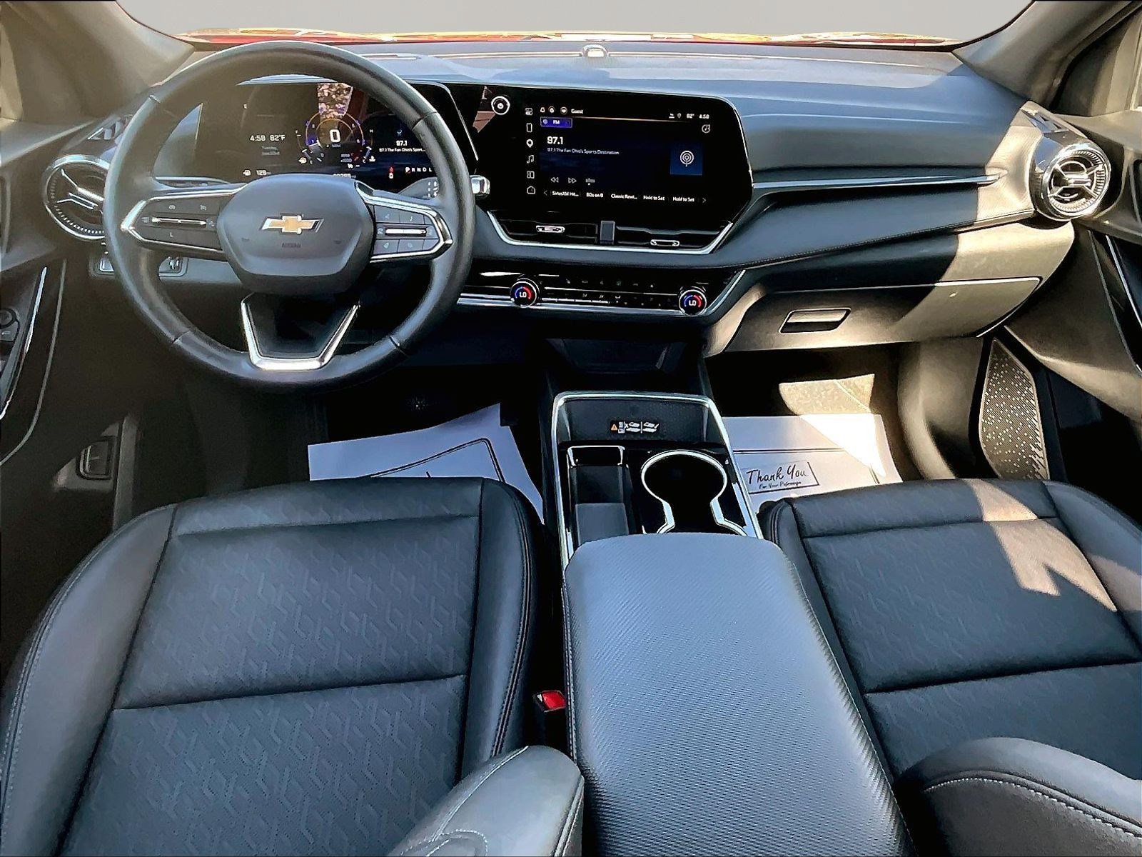 Used 2025 Chevrolet Equinox LT w/ Convenience Package II FWD image 7