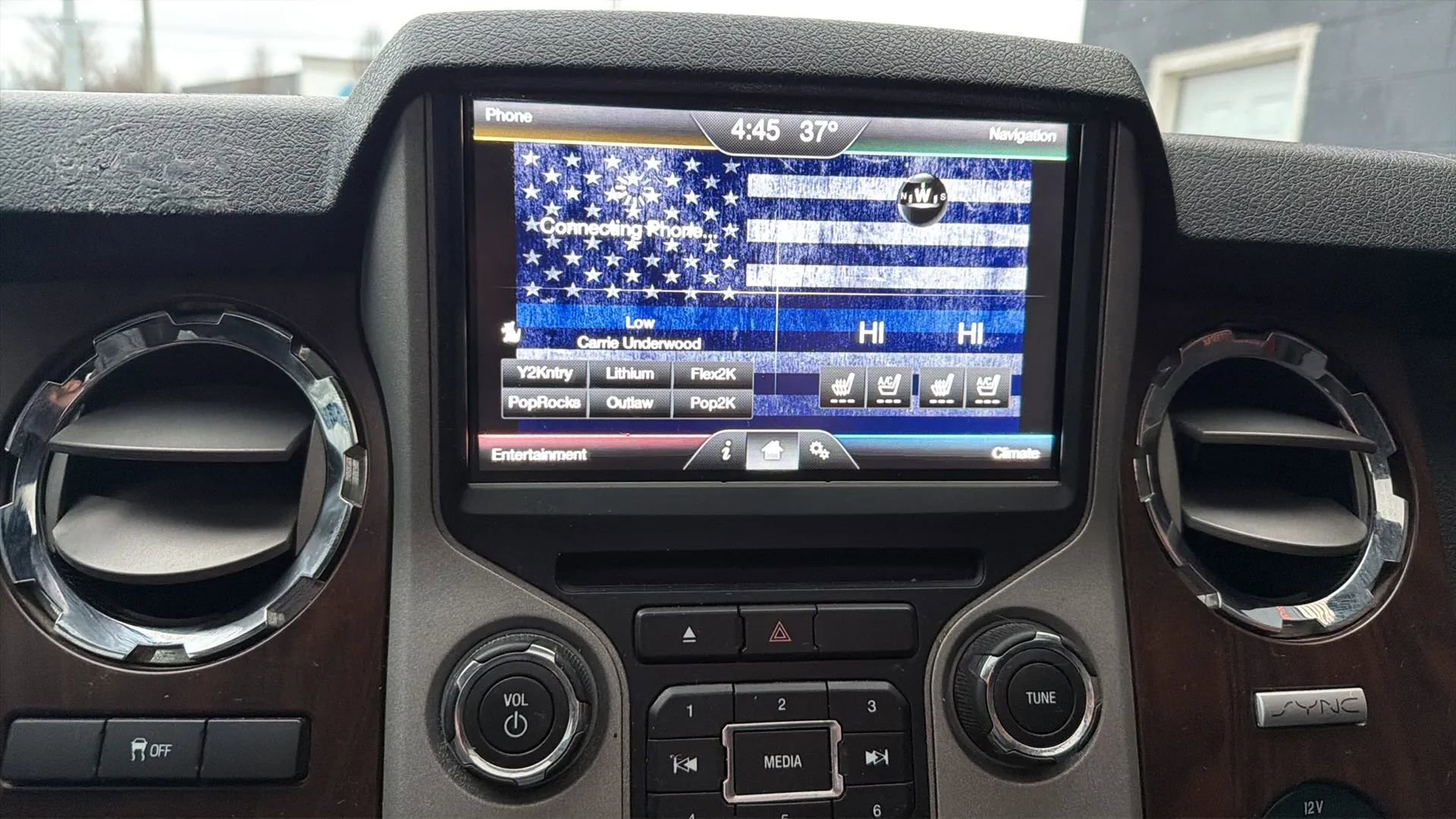 Used 2016 Ford F250 Lariat w/ Lariat Ultimate Package image 22