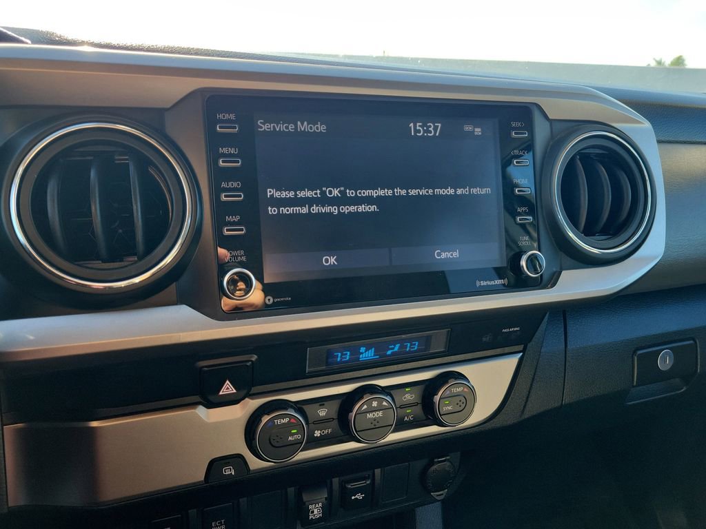 Used 2022 Toyota Tacoma SR5 w/ Technology Package image 25