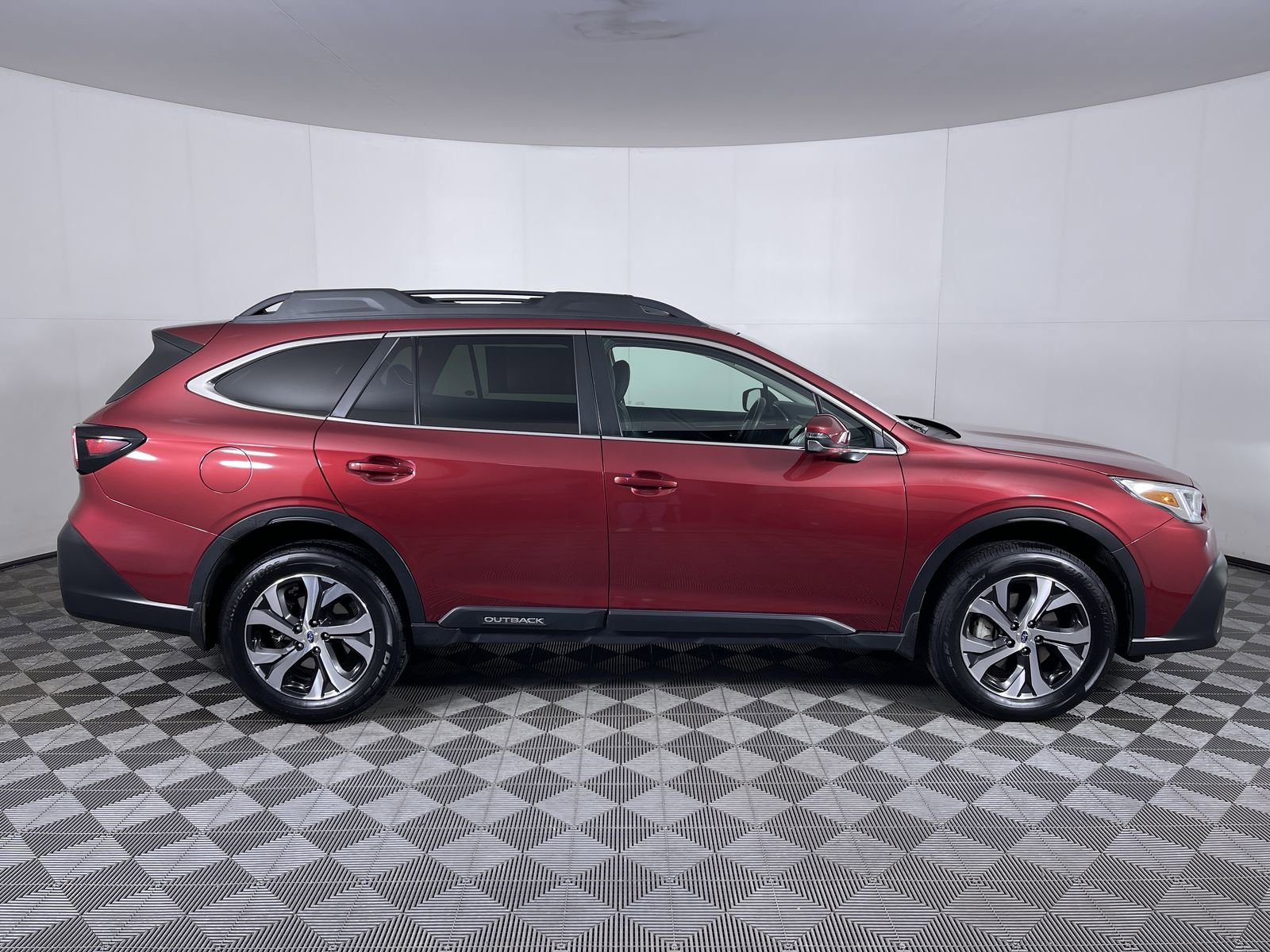 Used 2022 Subaru Outback Limited AWD/4WD image 10