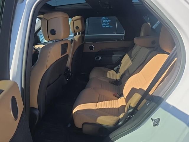 Used 2023 Land Rover Discovery HSE R-Dynamic image 8