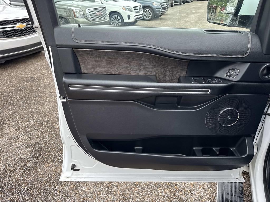 Used 2020 Ford Expedition Max Limited RWD image 20