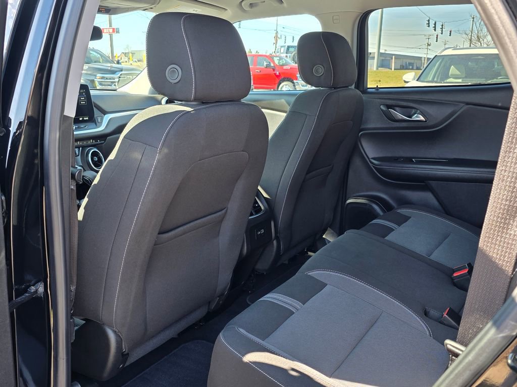 Used 2025 Chevrolet Blazer LT image 33