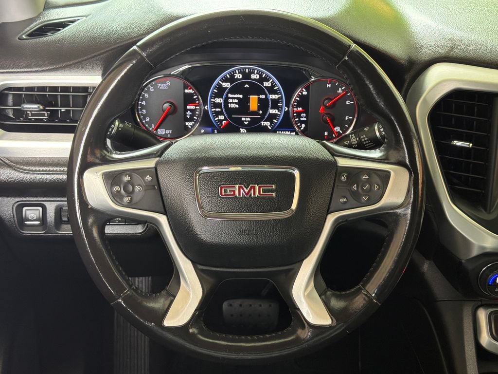 Used 2020 GMC Acadia SLT w/ Driver Alert Package II FWD image 4