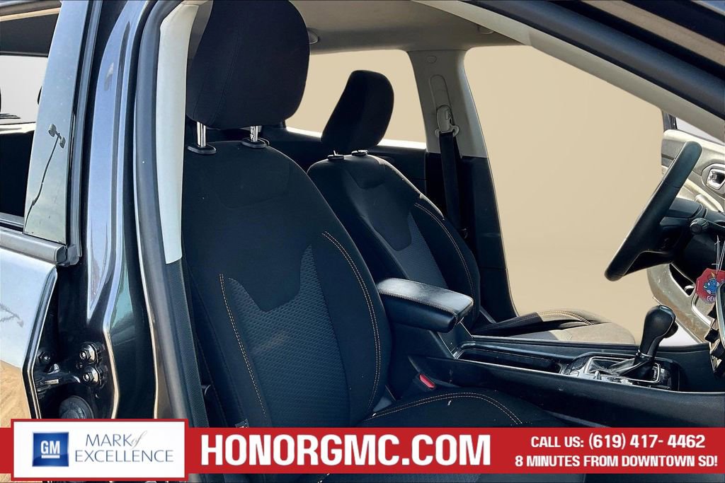 Used 2022 Jeep Compass Sport image 26
