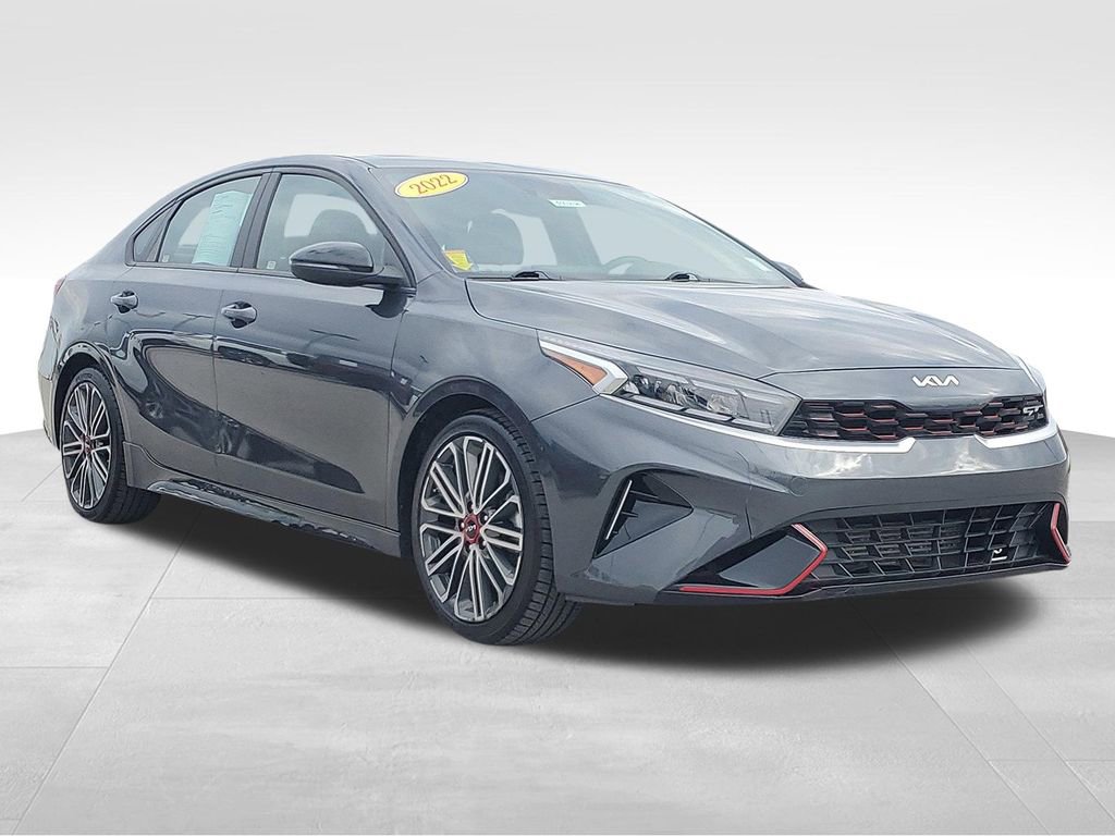 Used 2022 Kia Forte GT image 3