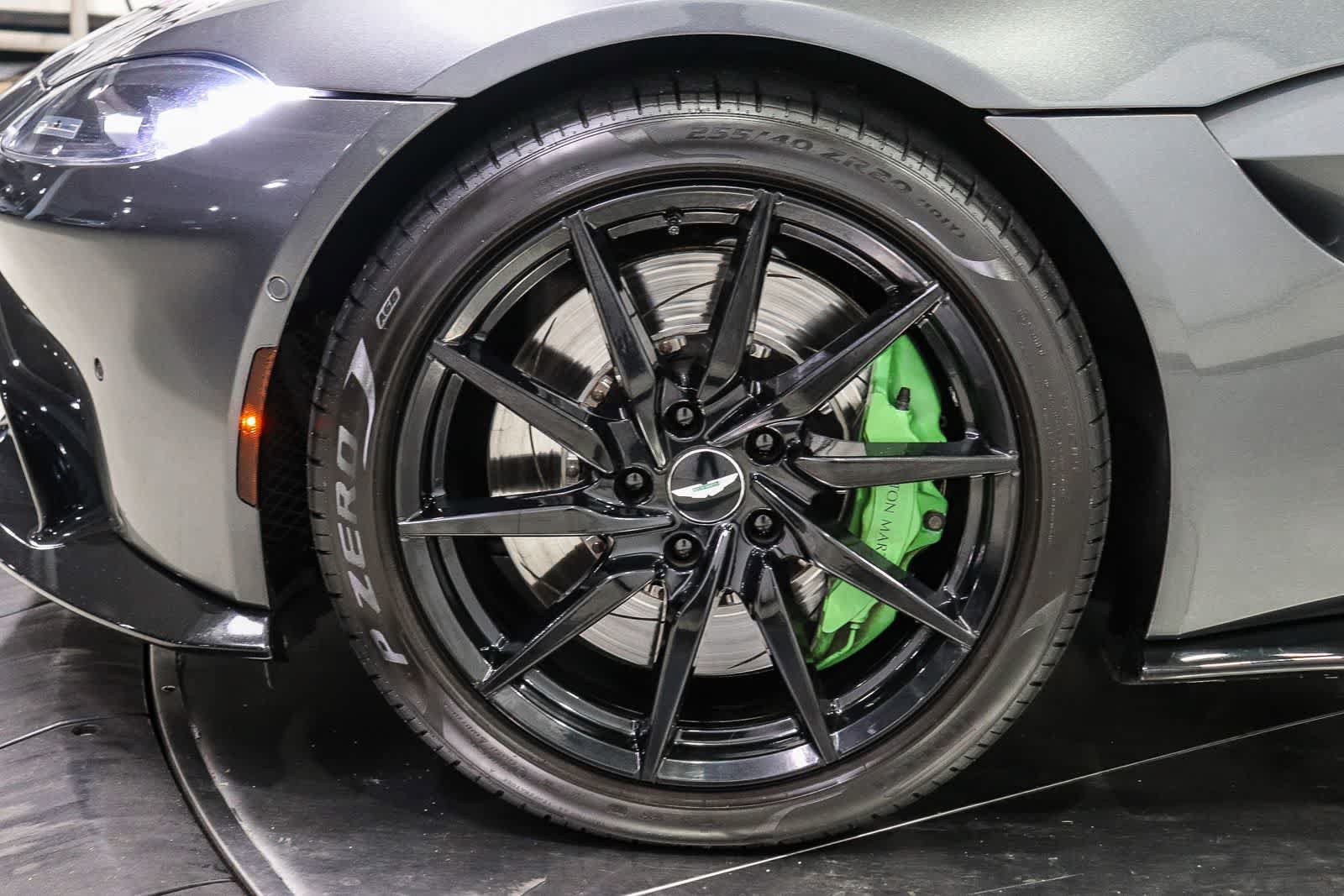 Used 2020 Aston Martin V8 Vantage Coupe RWD image 9