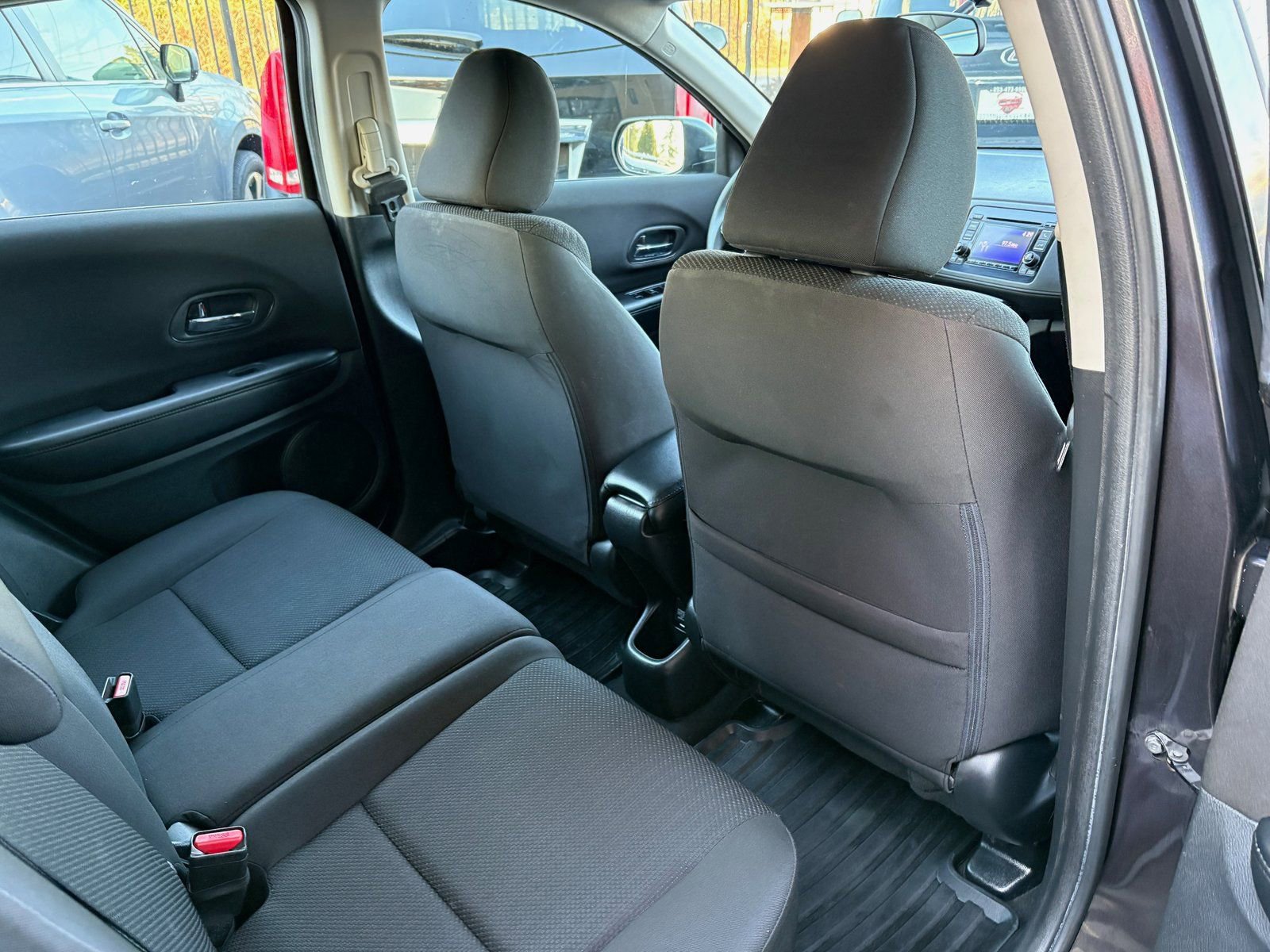 Used 2016 Honda HR-V LX image 25