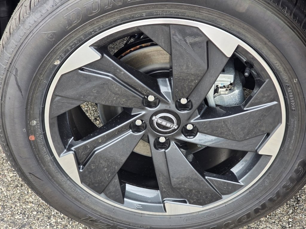 New 2026 Nissan Rogue SV w/ SV Premium Package image 8