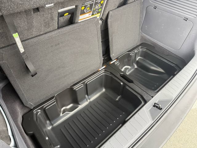 Certified 2024 Toyota Sienna XLE image 37