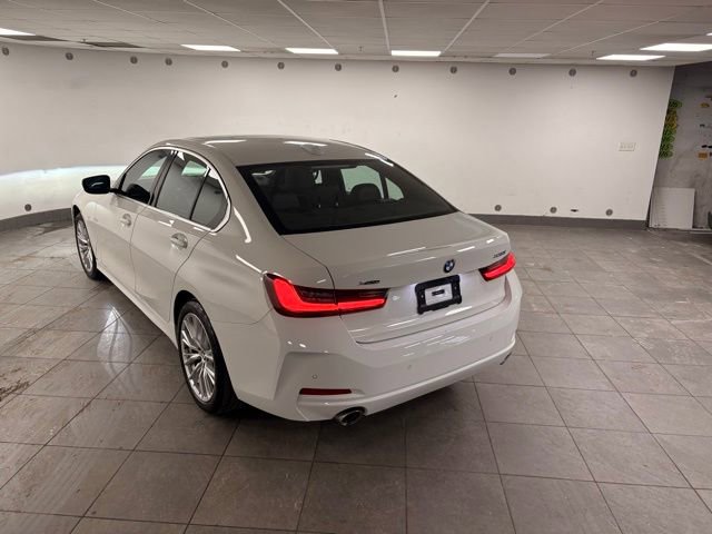Used 2024 BMW 330i xDrive Sedan w/ Convenience Package image 5