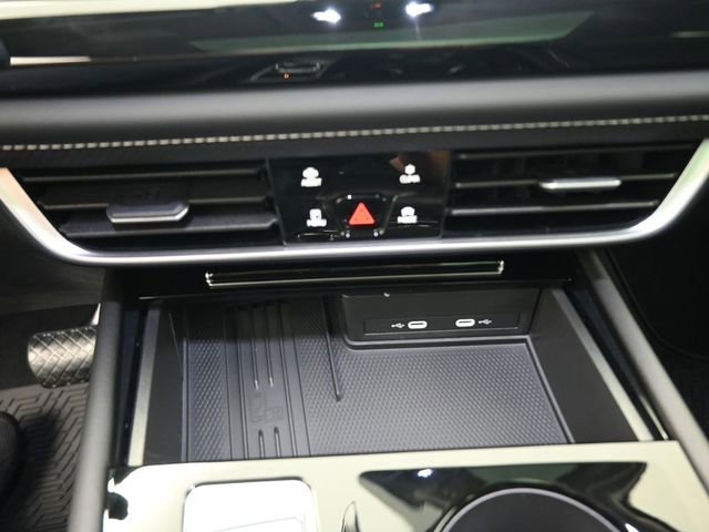 New 2026 Volkswagen Atlas SE image 4