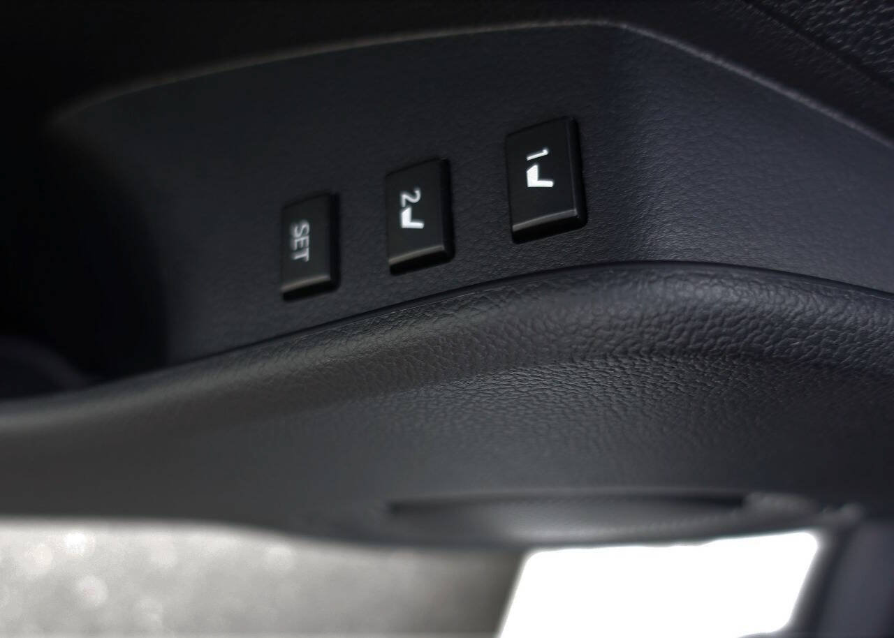 Used 2017 Toyota Mirai FWD image 24