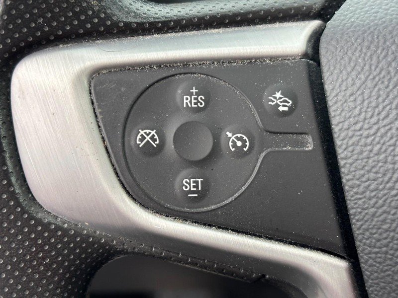 Certified 2023 GMC Acadia SLE w/ Driver Convenience Package image 19