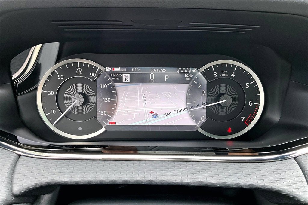 Used 2023 Land Rover Range Rover Evoque R-Dynamic S image 13