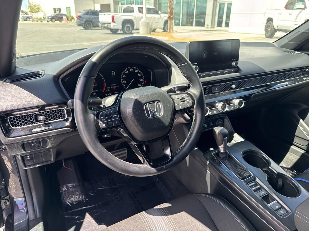 Used 2025 Honda Civic Sport image 13