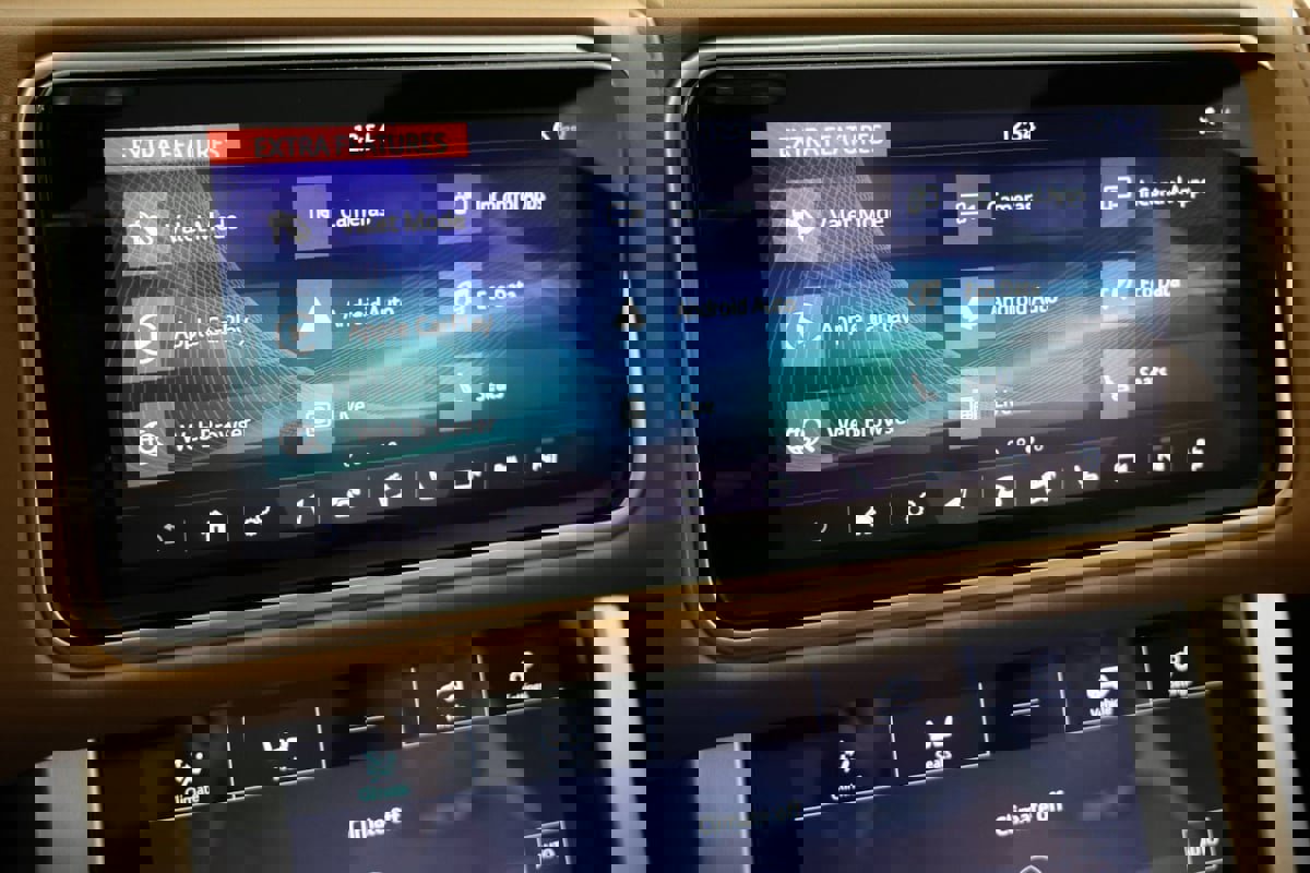 Used 2019 Land Rover Range Rover Autobiography image 55