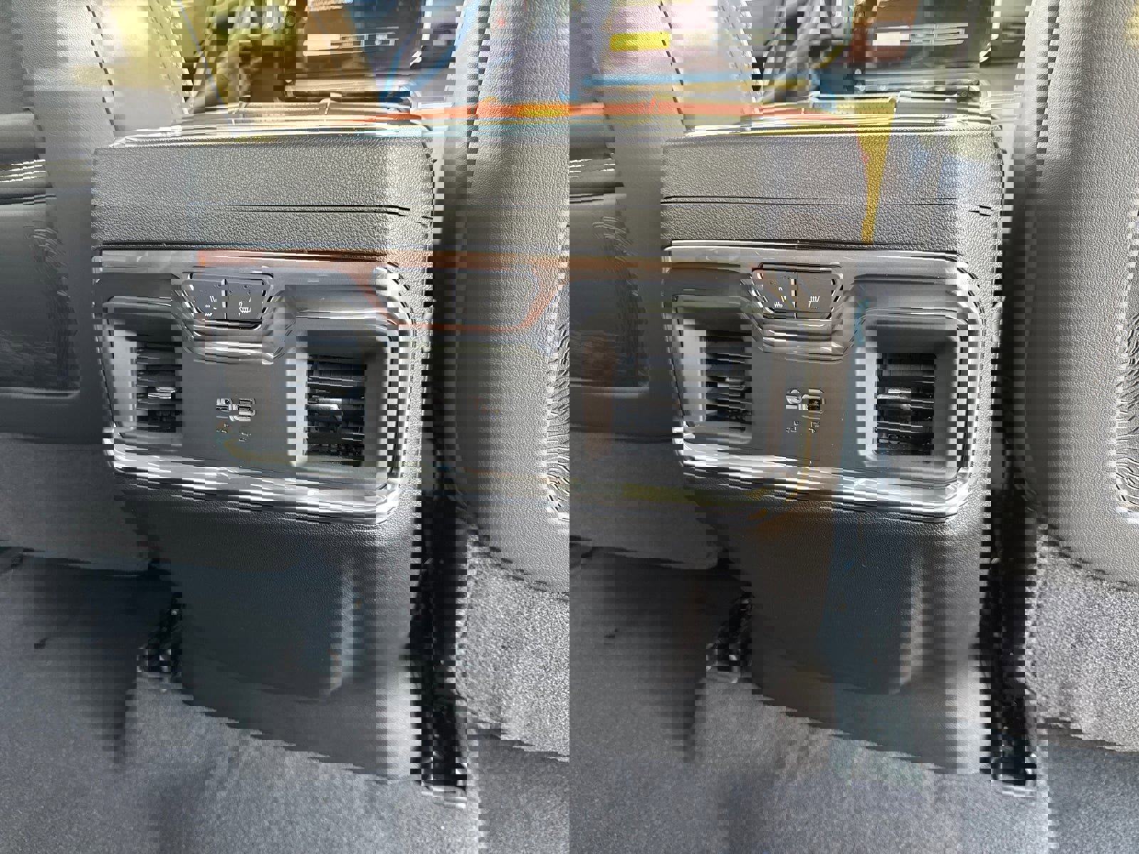 New 2026 GMC Sierra 3500 Denali Ultimate w/ LPO, Black Badging Package image 20