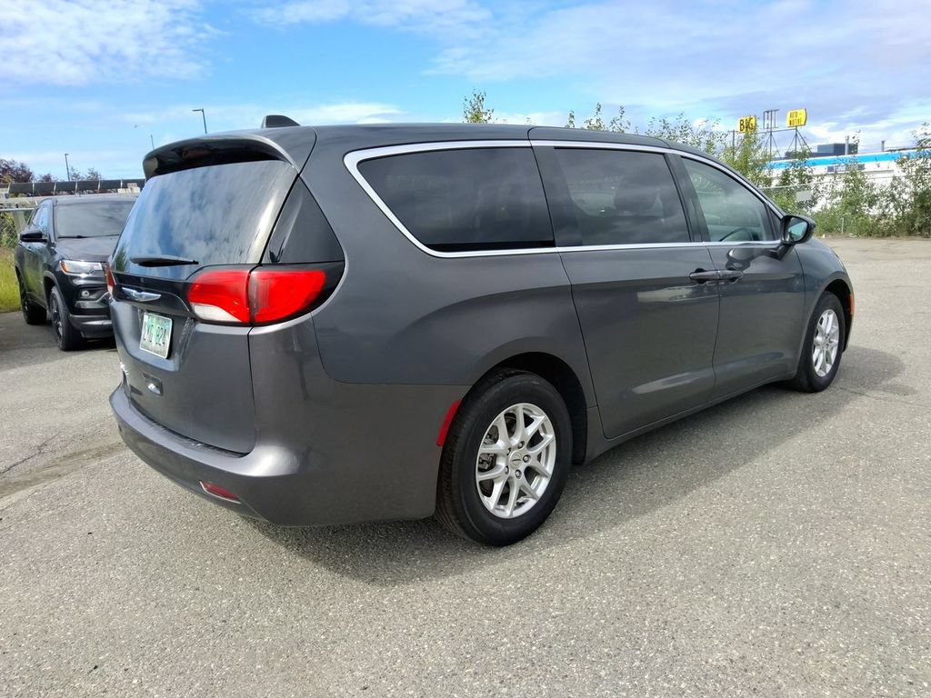 Certified 2023 Chrysler Voyager LX FWD image 8