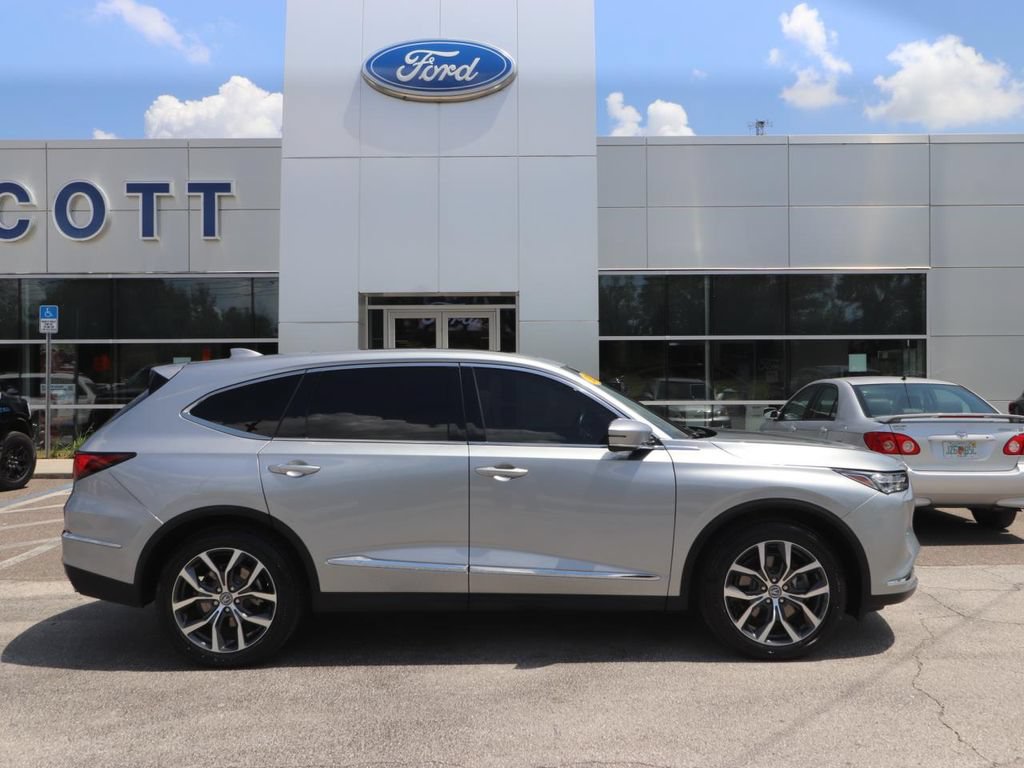 Used 2023 Acura MDX FWD w/ Technology Package image 16