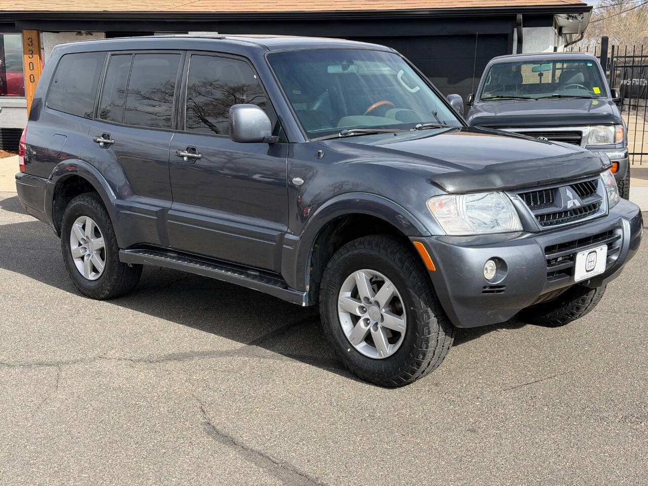 Used 2006 Mitsubishi Montero Limited image 23