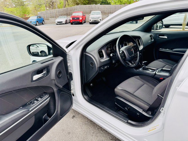 Used 2022 Dodge Charger SXT image 11