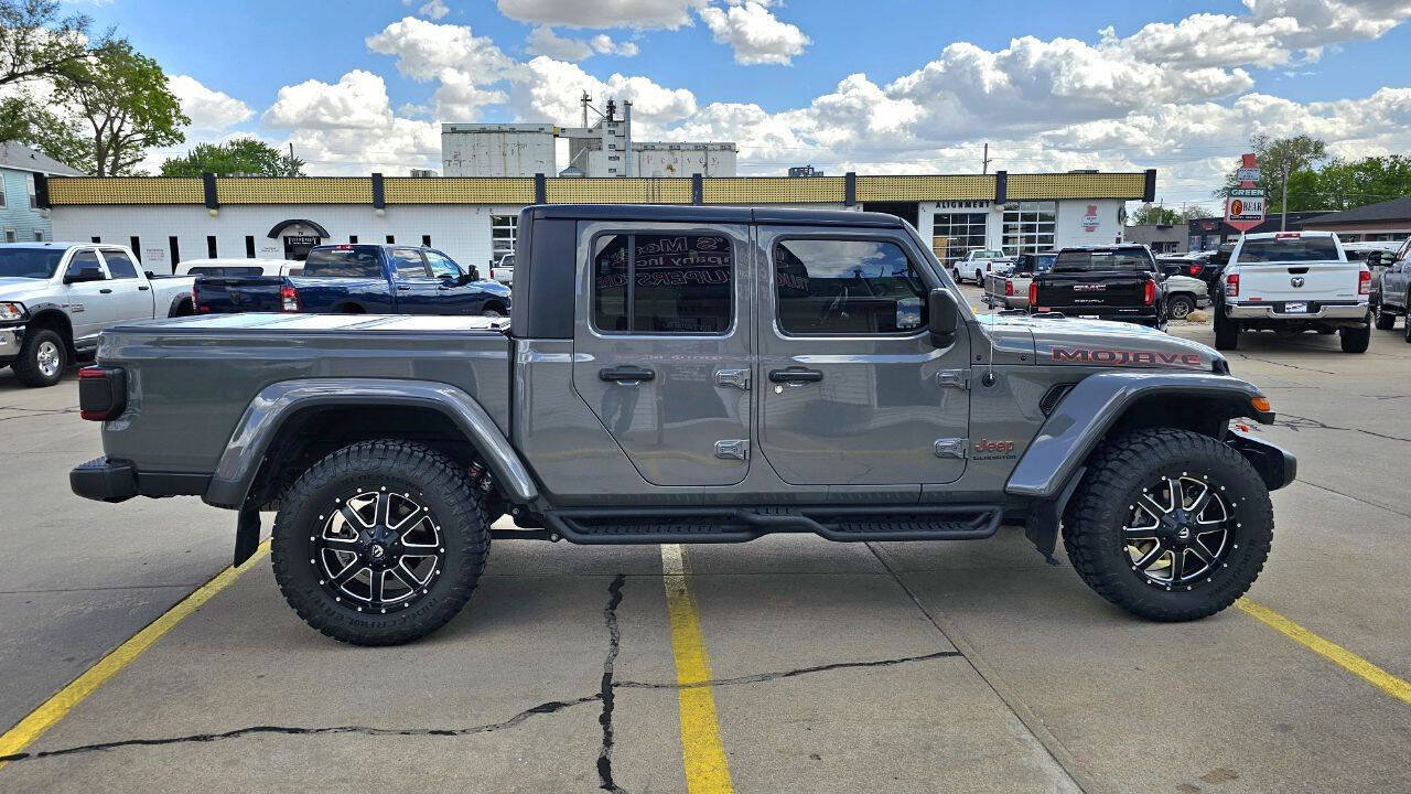 Used 2021 Jeep Gladiator Mojave AWD/4WD image 5