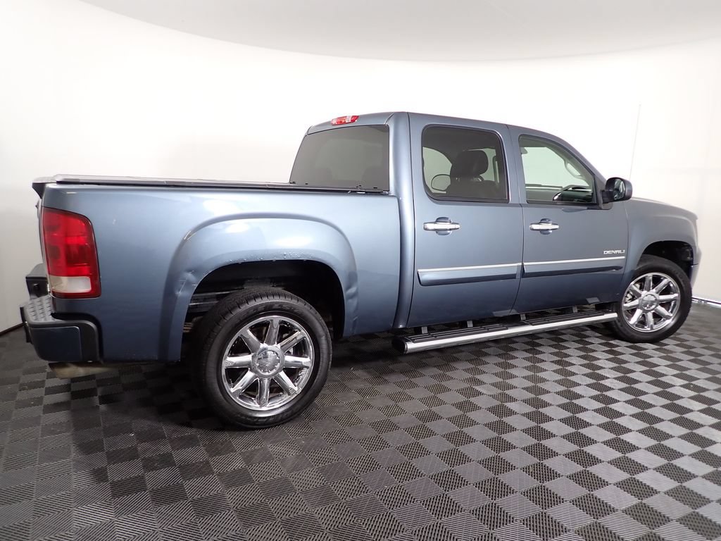 Used 2011 GMC Sierra 1500 Denali AWD/4WD image 18