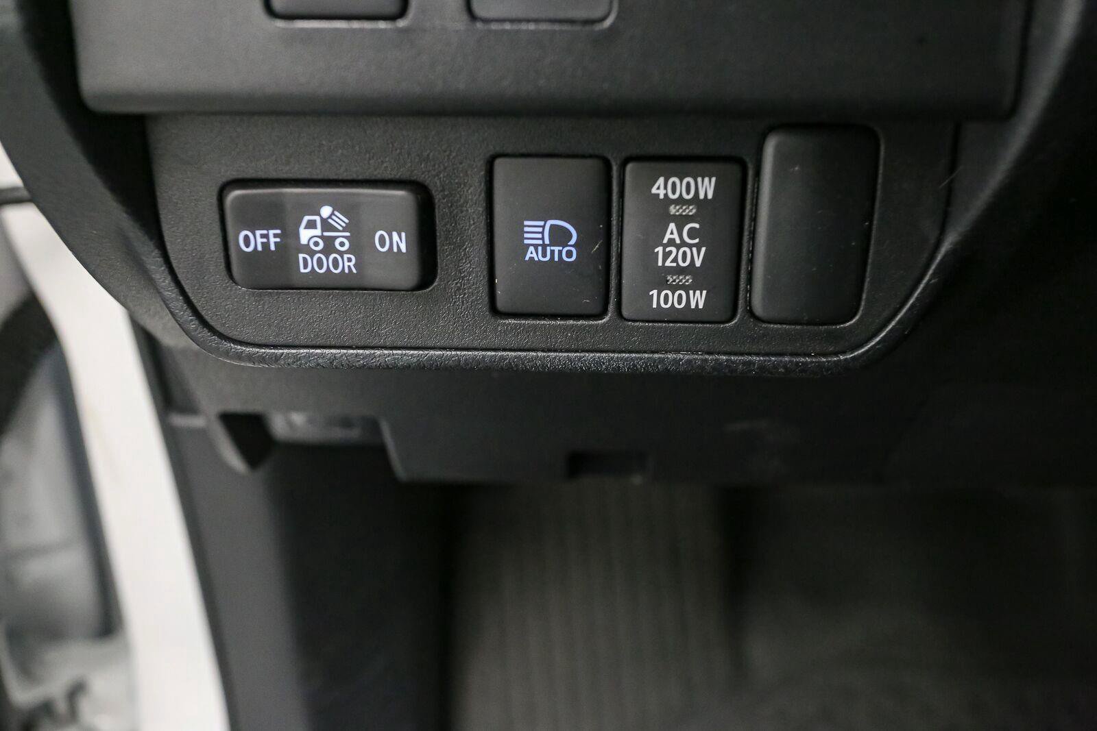 Used 2023 Toyota Tacoma TRD Off-Road AWD/4WD image 37