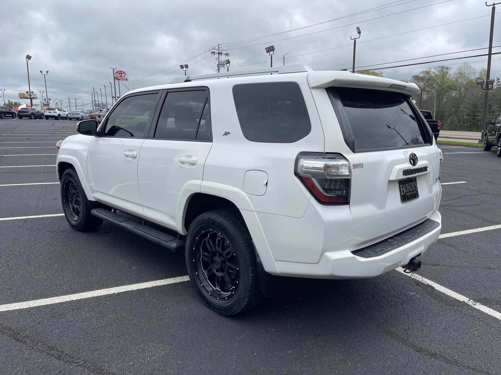 Used 2017 Toyota 4Runner SR5 Premium image 14