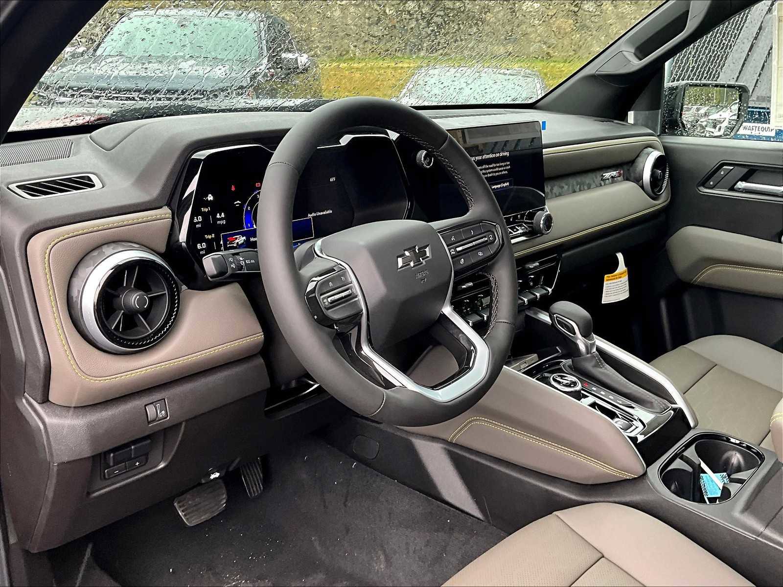 New 2025 Chevrolet Colorado ZR2 w/ Midnight Edition image 9