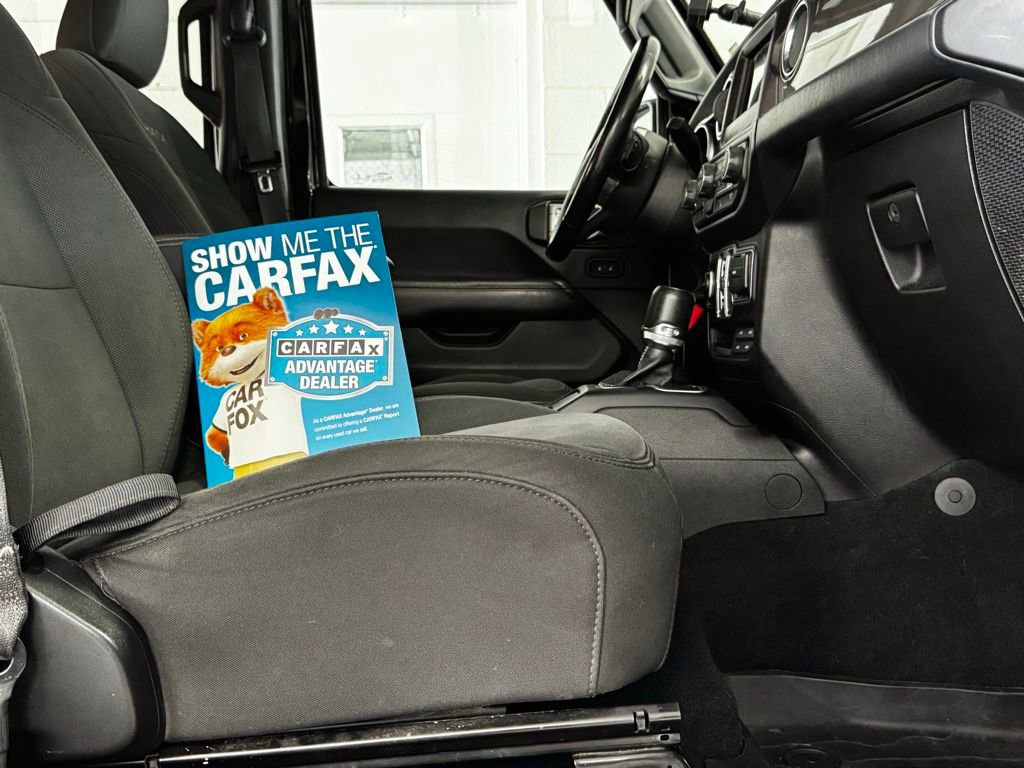 Used 2018 Jeep Wrangler Unlimited Sahara w/ Cold Weather Group image 6