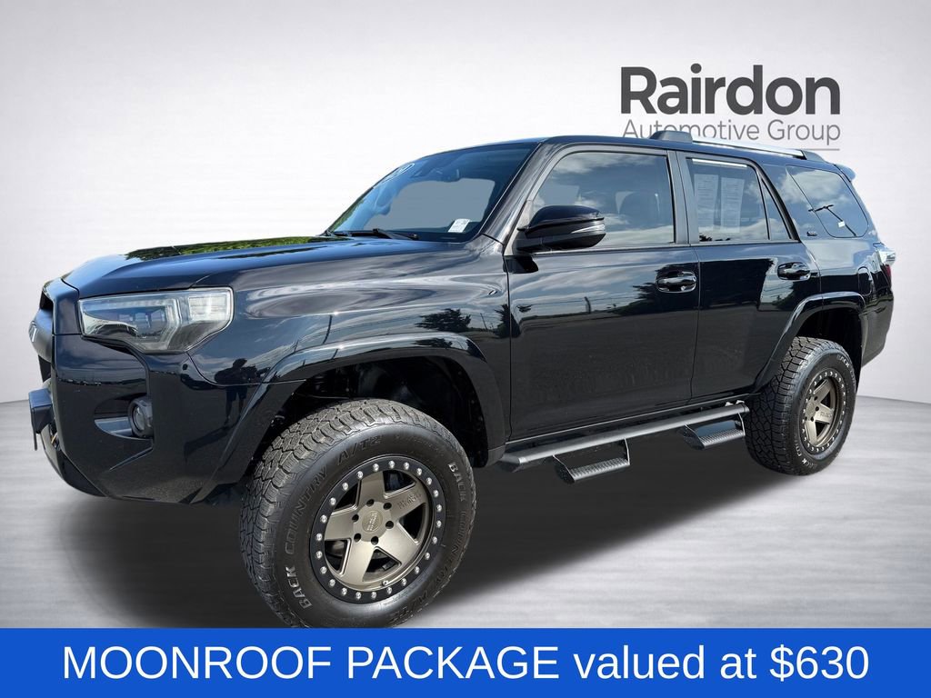 Used 2020 Toyota 4Runner SR5 Premium w/ Moonroof Package AWD/4WD image 3