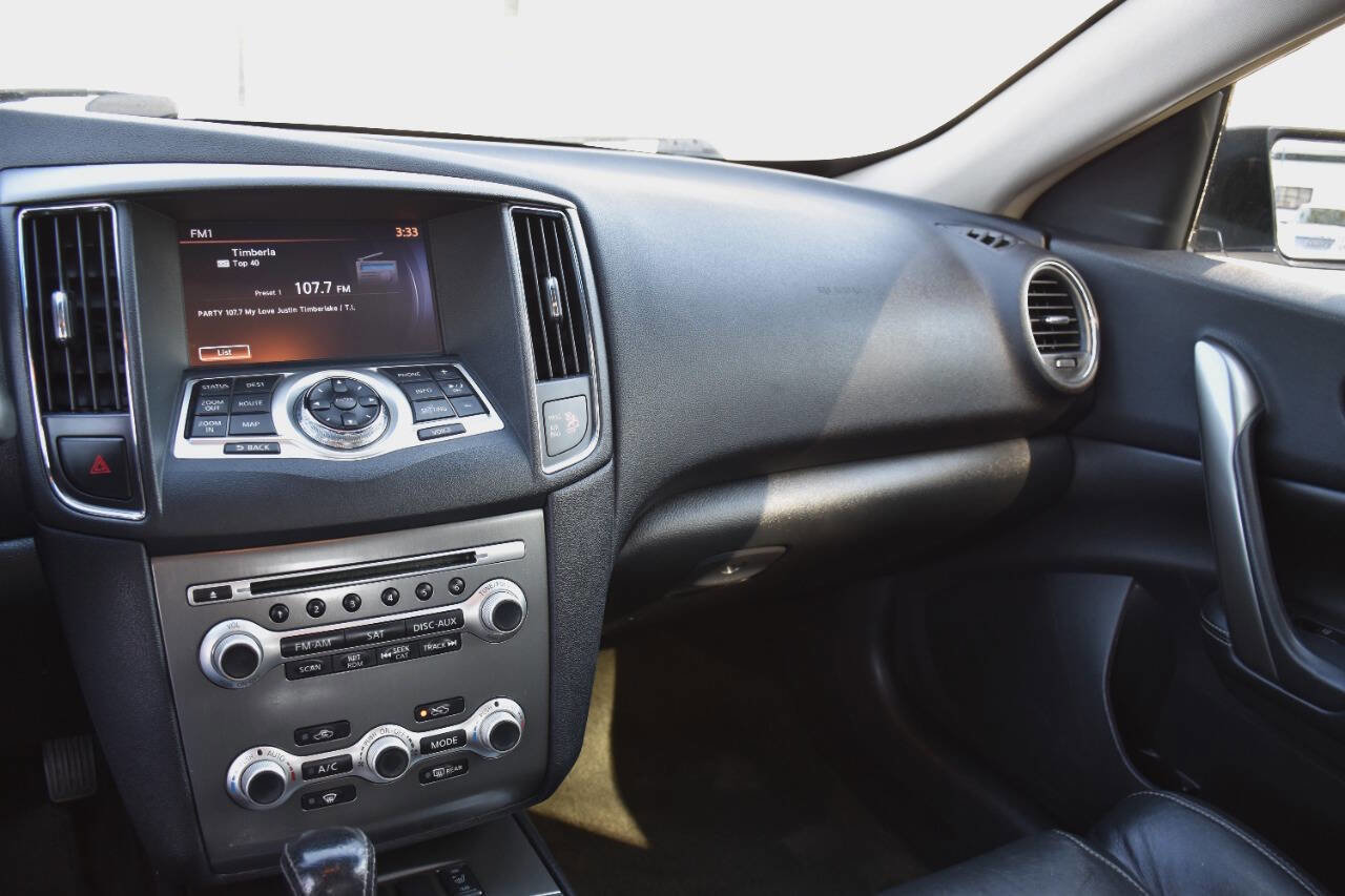 Used 2014 Nissan Maxima 3.5 SV w/ Sport Package FWD image 19