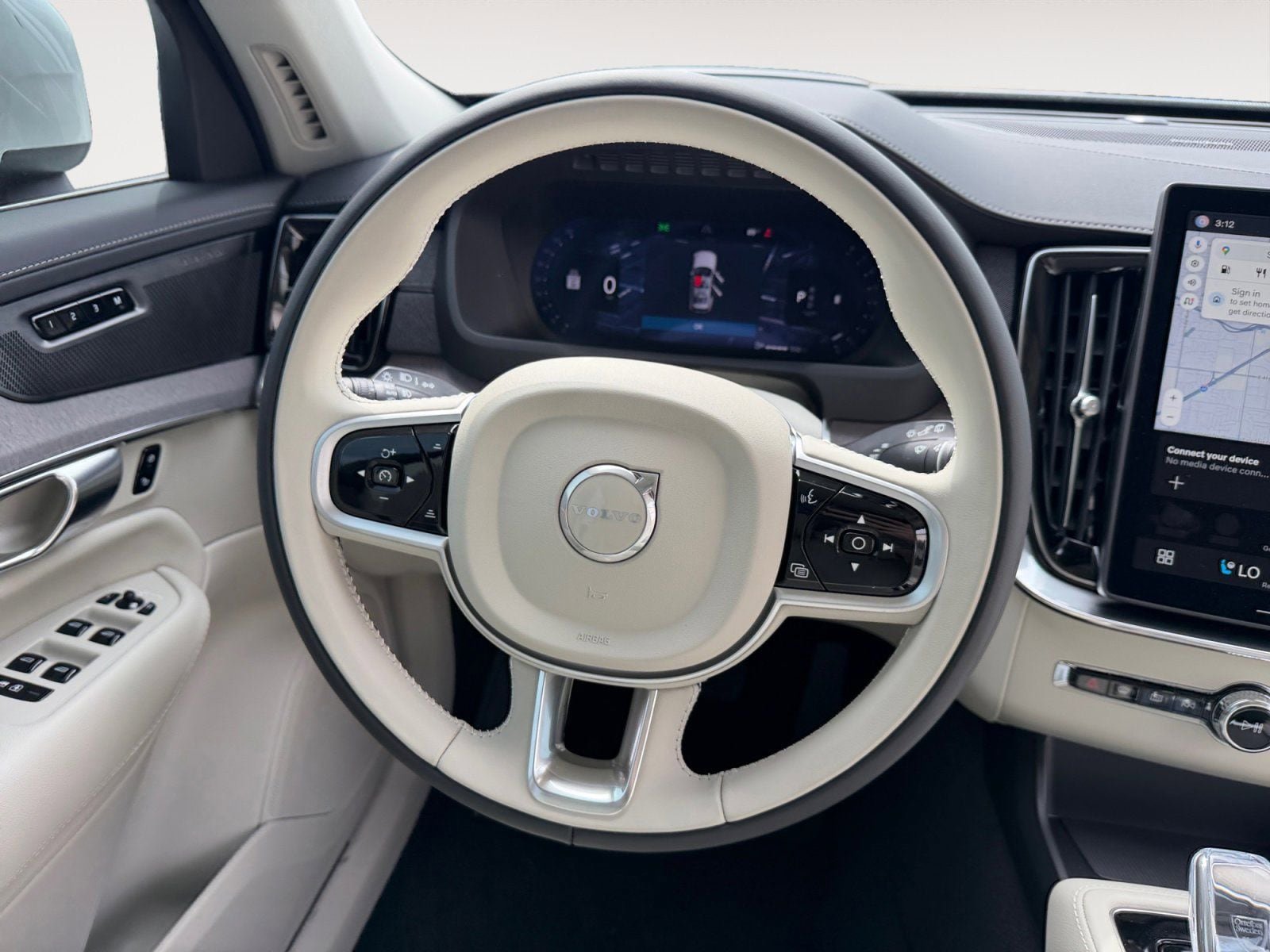 New 2026 Volvo XC90 B6 Ultra w/ Protection Package image 12