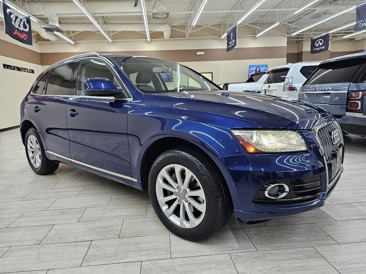 Used 2013 Audi Q5 2.0T Premium w/ Convenience Pkg AWD/4WD image 5