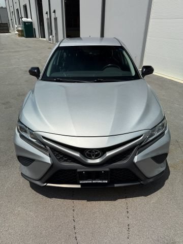Used 2020 Toyota Camry SE FWD image 11