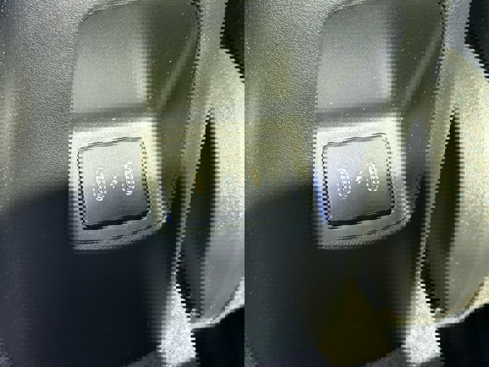 Used 2025 Hyundai Elantra N Base image 31