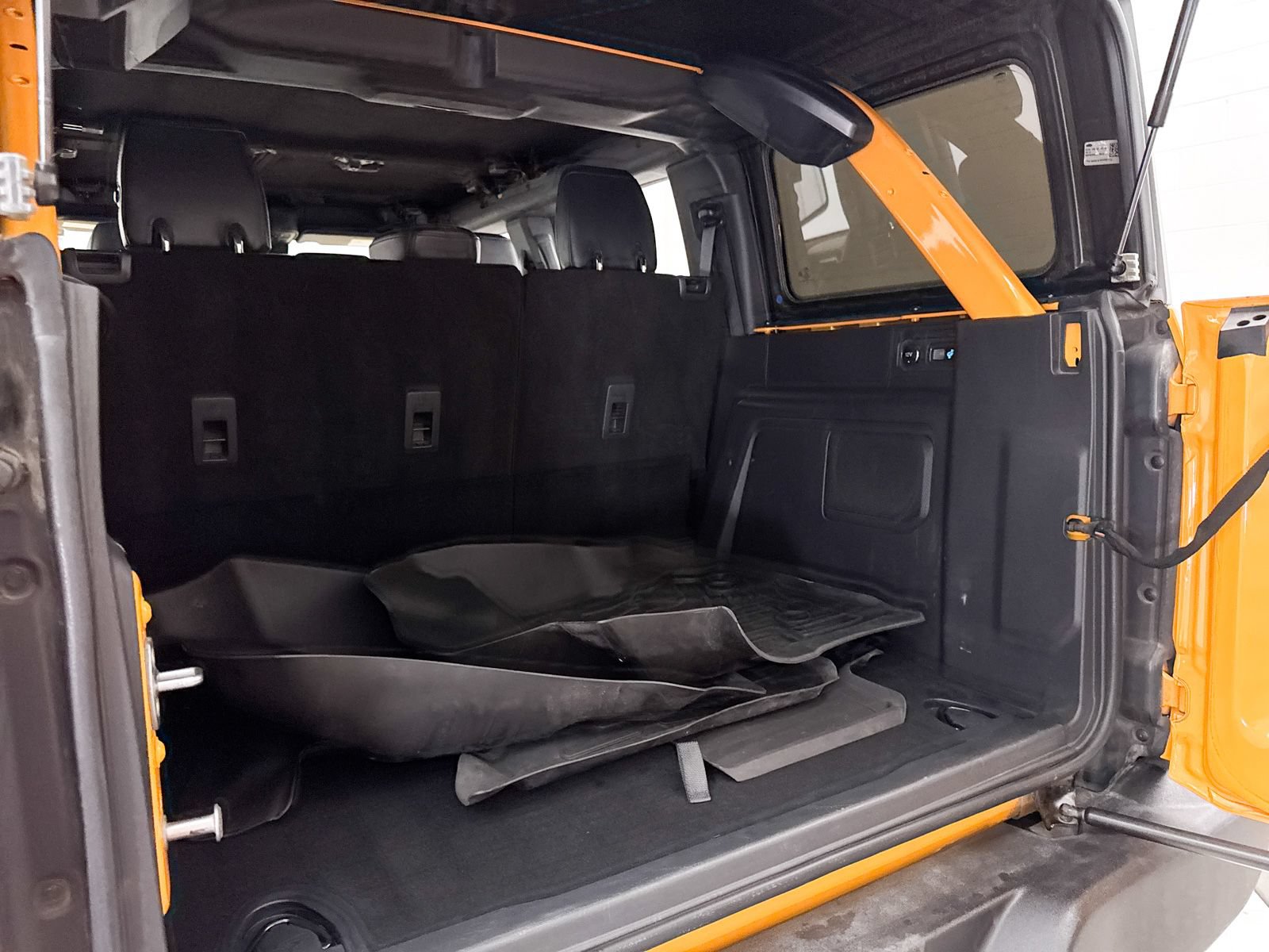 Used 2022 Ford Bronco Wildtrak AWD/4WD image 32