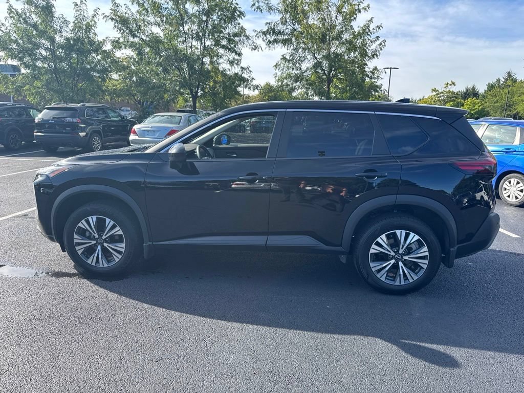 Used 2023 Nissan Rogue SV AWD/4WD image 9