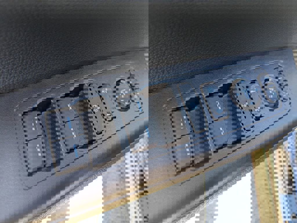 Used 2026 Honda CR-V Sport-L image 16