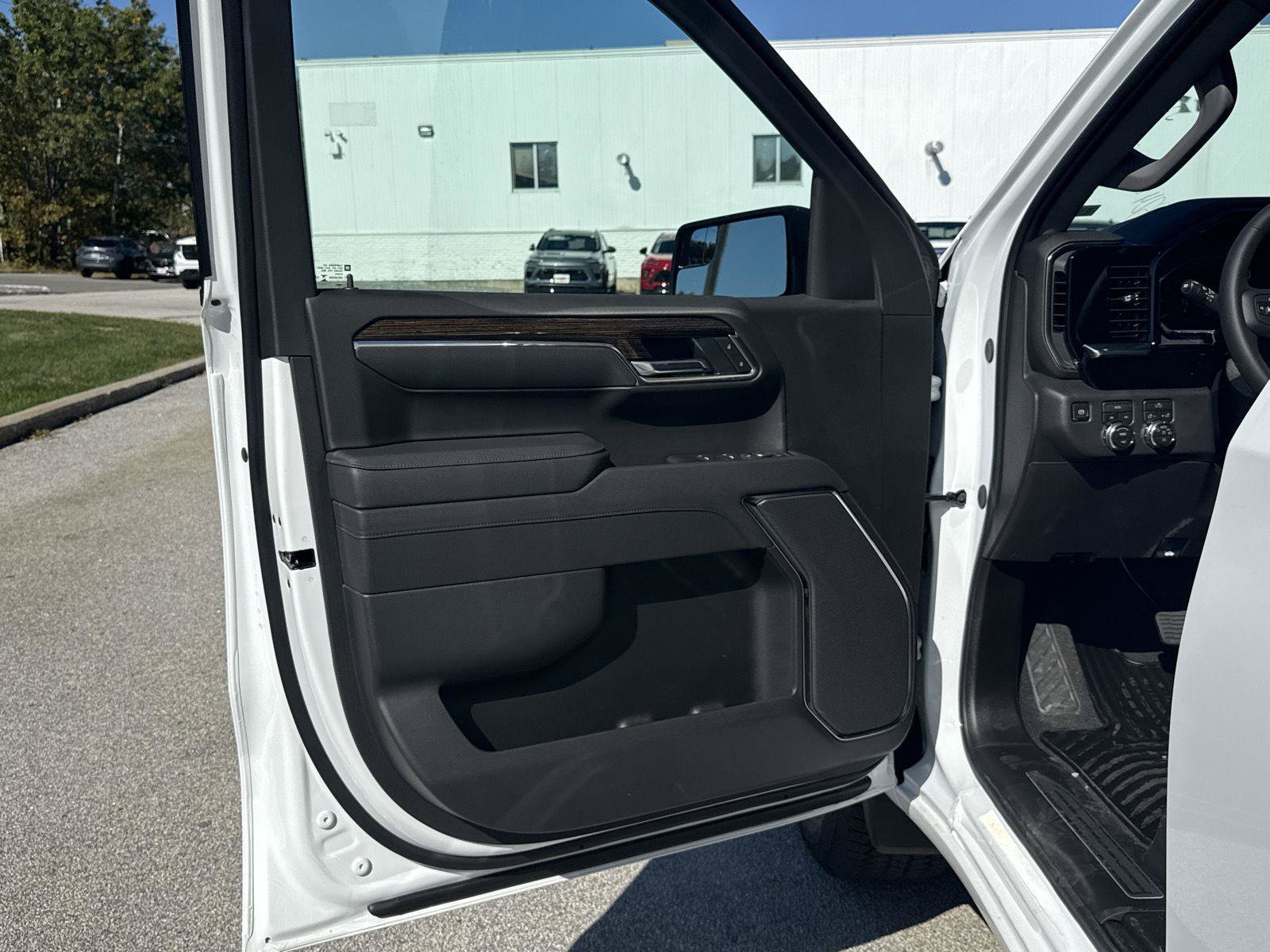 New 2026 GMC Sierra 1500 Elevation AWD/4WD image 17