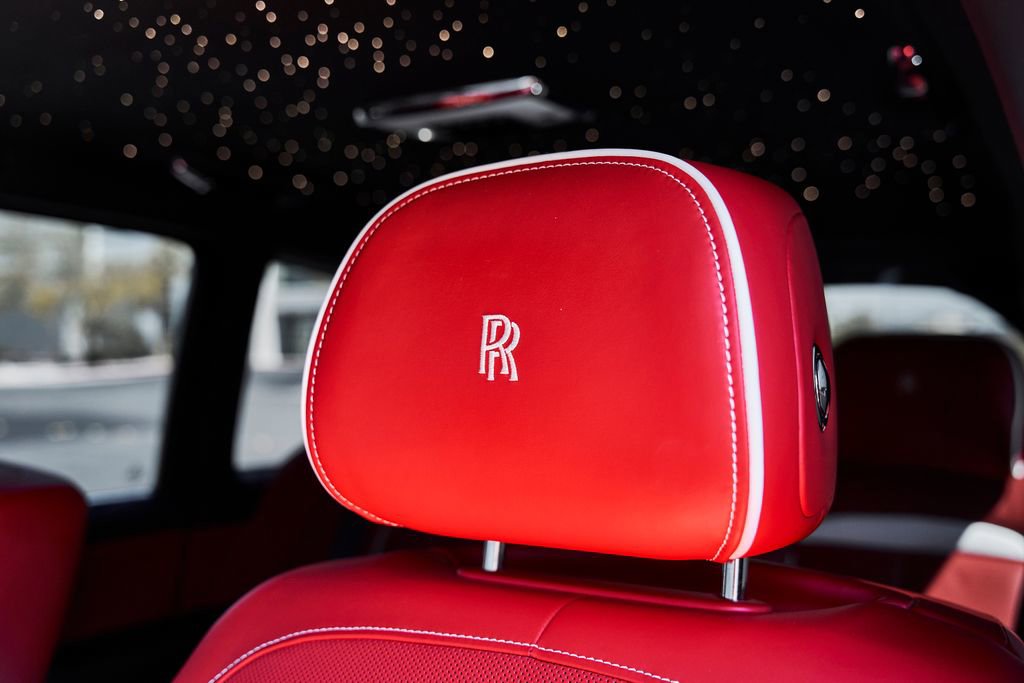 Used 2024 Rolls-Royce Cullinan Black Badge w/ Dark Exterior Package image 51