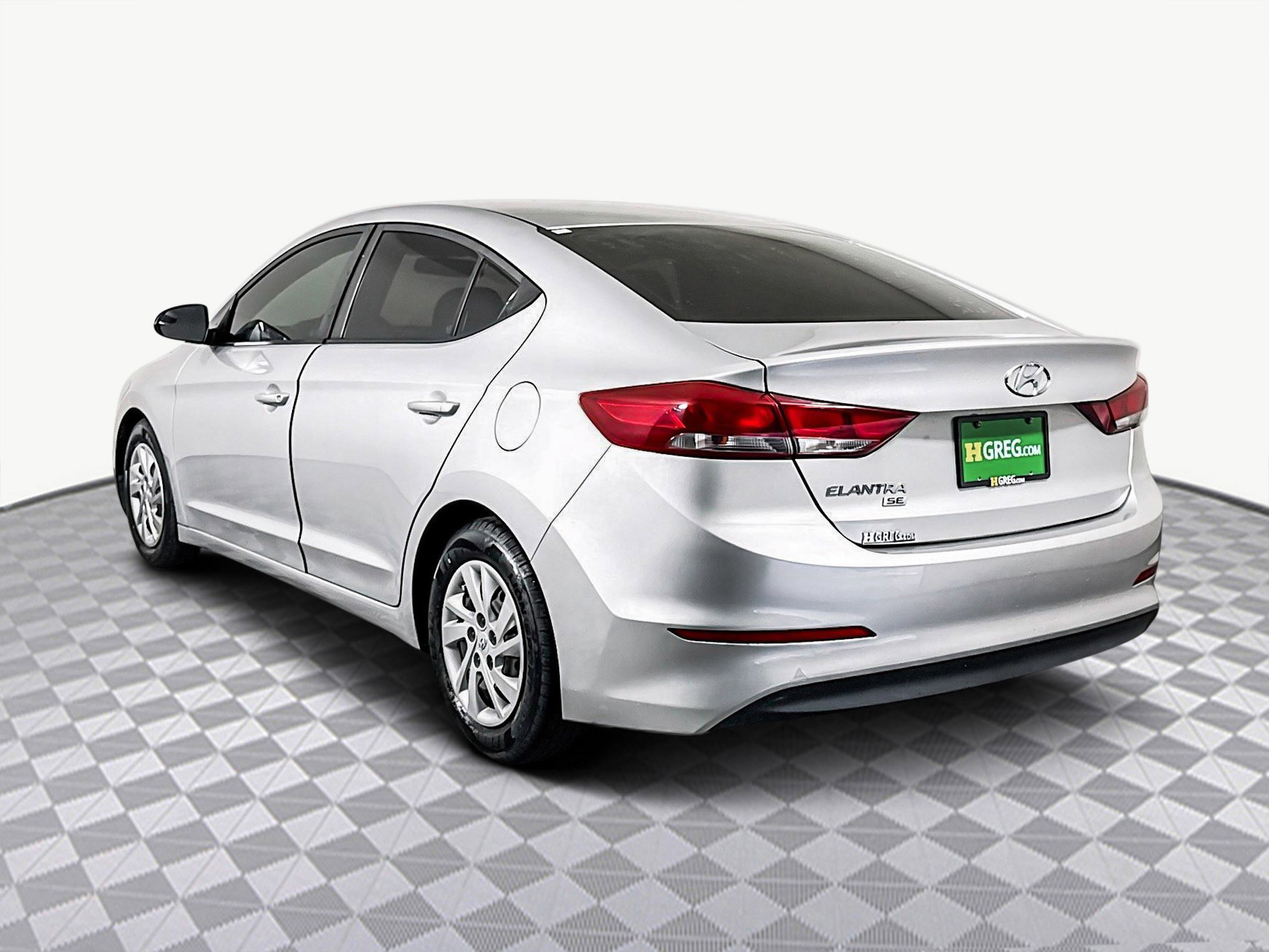 Used 2018 Hyundai Elantra SE image 7