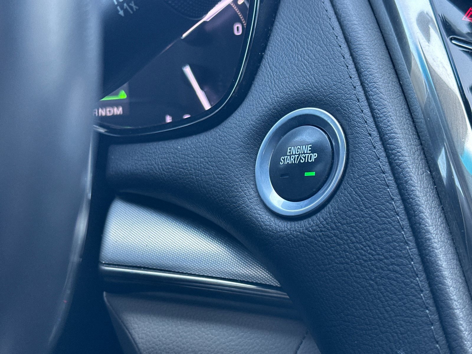 Used 2018 Cadillac CTS Luxury image 21