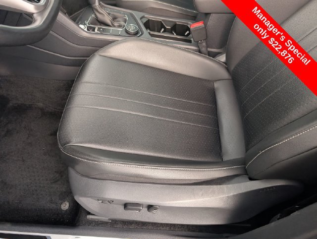 Used 2023 Volkswagen Tiguan SE R-Line AWD/4WD image 22